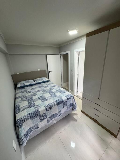 Aparto Canto Da Praia /40M D Mar Appartement Bombinhas Buitenkant foto
